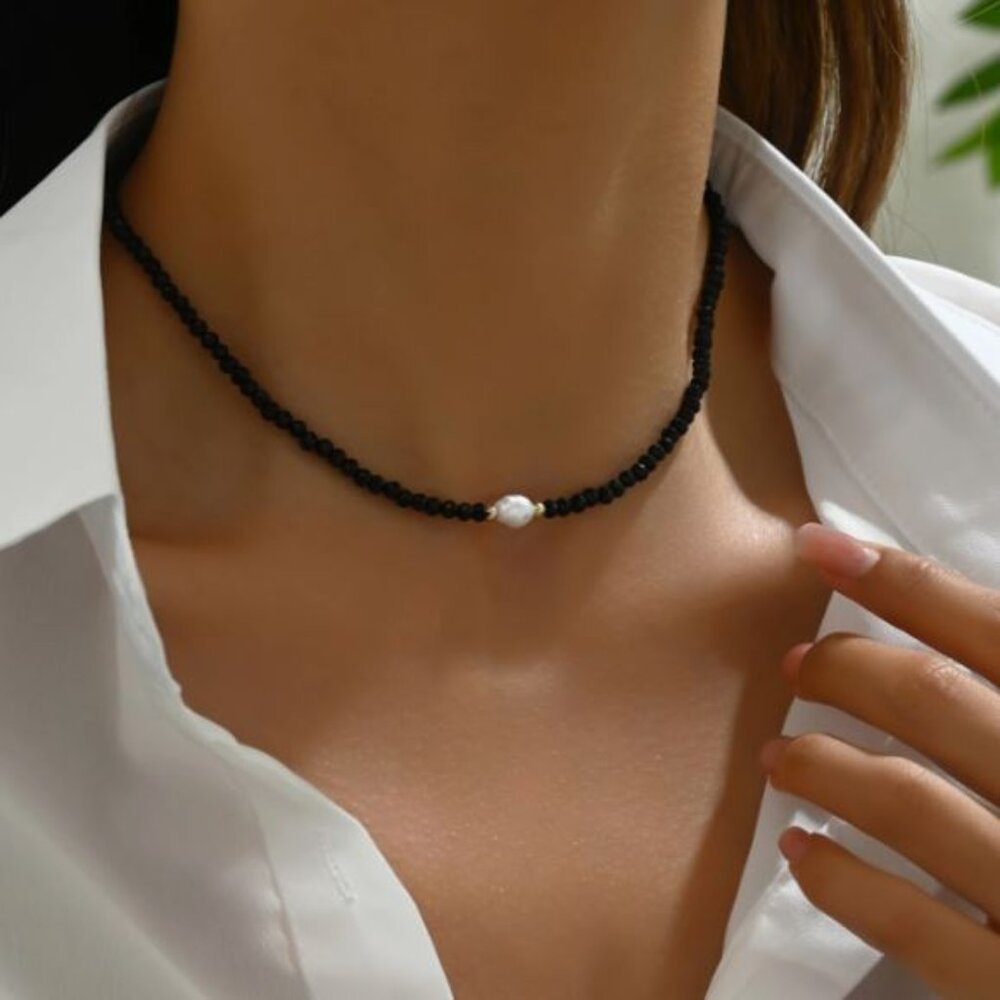 NEW Black Crystal and Freshwater Pearl Clavicle Necklace Choker - Picture 1 of 4